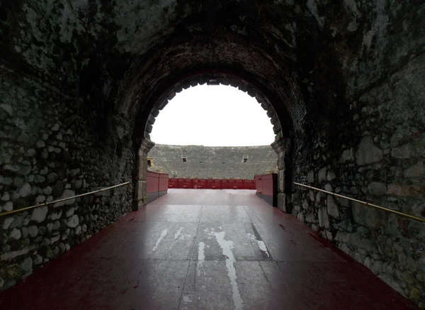 Poarta antică spre Arena di Verona în Italia — Fotografie, imagine de stoc