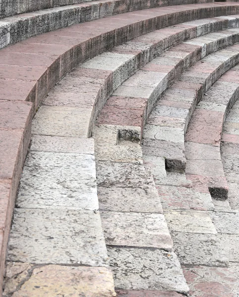 Trinn på Roman Arena di Verona i Italia – stockfoto