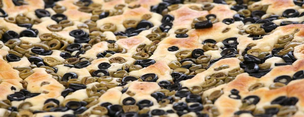 Pečený chléb italské jídlo zvané Focaccia barese — Stock fotografie
