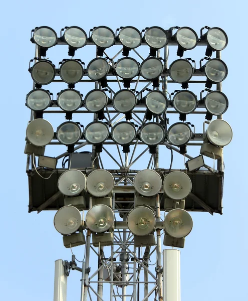 Gigantic lighting tower with bright spotlights — Stock Photo, Image