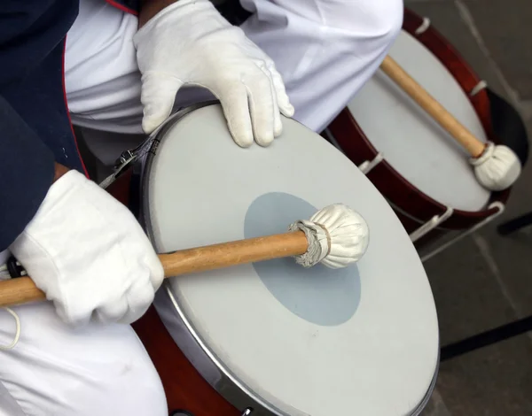 White gloves of drum player in the band — Stock Photo, Image