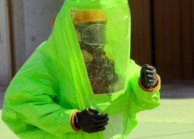 person with yellow protective suit, anti-glare to avoid counting