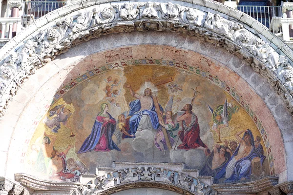 Riesiges Mosaik der Basilika von Saint Mark — Stockfoto