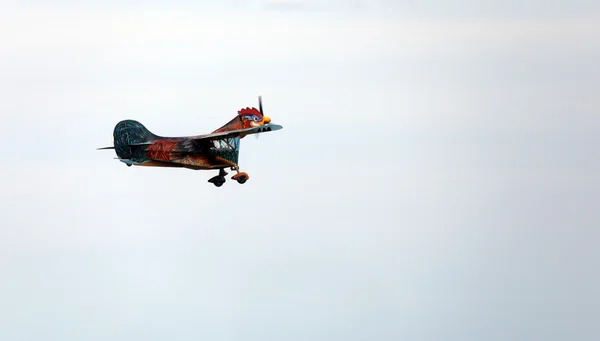 Thiene, Vicenza - Italia. 26 de julio de 2015: increíble avión gallina i — Foto de Stock