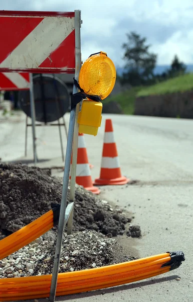 Telekomünikasyon infrastr yerleştirmeye ilişkin yol inşaatı Lambada