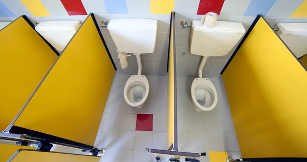 Small water in the cabin of the nursery bathroom — Stock Photo, Image