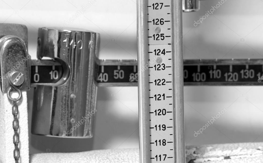 scale of the office of doctor to weigh and measure children