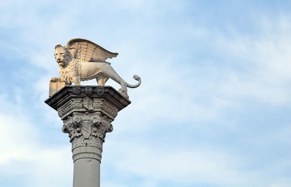 Estátua do Leão alado, símbolo da República Serenissima de — Fotografia de Stock