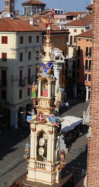 Vicenza, VI, Italia - 12 de septiembre de 2015. Festival con mer viejo — Foto de Stock