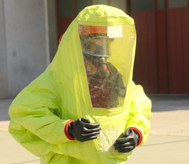 person with yellow protective suit, anti-glare to avoid counting