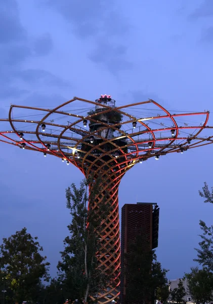 Milan, Italy - 8th September, 2015. Expo . Tree of Life by night — 图库照片