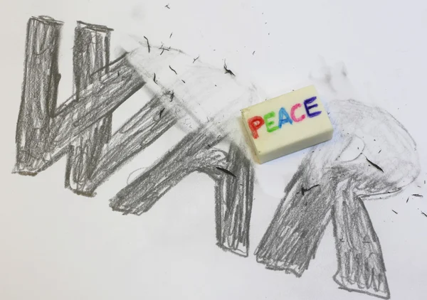 Eraser med skriftlig fred tar bort svarta skriftliga kriget — Stockfoto