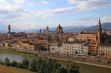 Kubbe ve arno Nehri ile İtalya Floransa
