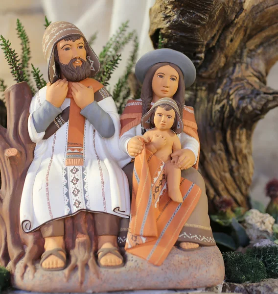 Three person Peruvian nativity scene with baby Jesus St Joseph a — Stock Photo, Image