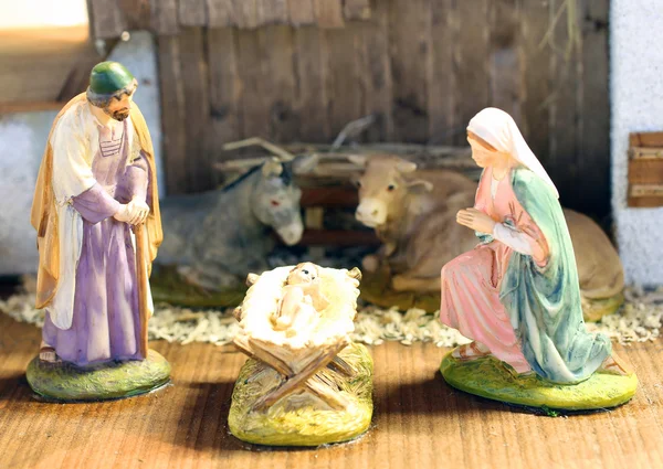 Nativity scene with baby Jesus in the manger — Stock Photo, Image