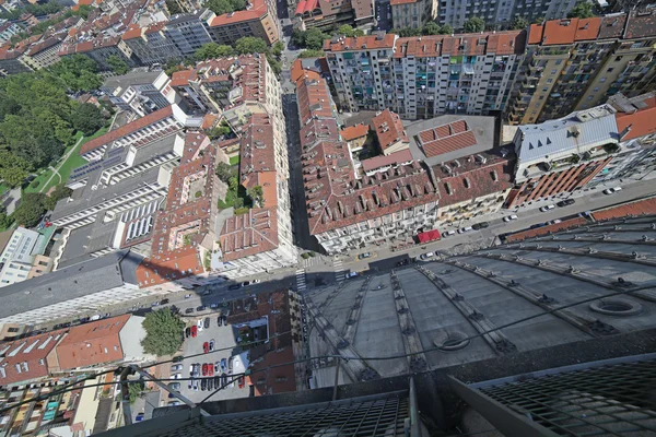 Turin en yüksek binası havadan görünümü — Stok fotoğraf