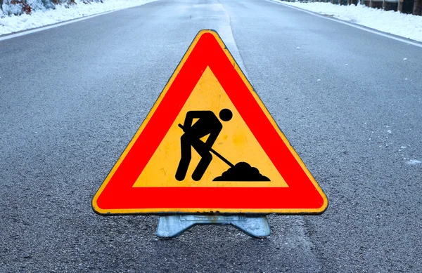 Triangle road sign work in progress in the road — Stock Photo, Image