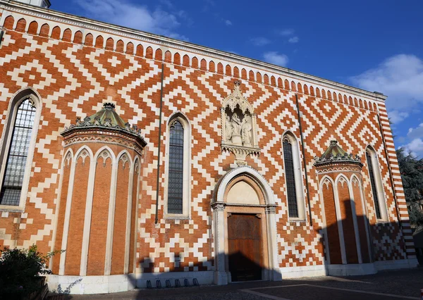 Ancient historic Carmini Church in the historic city of Vicenza — Stock Photo, Image