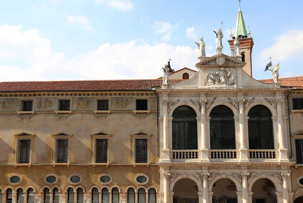 Alte Saint Vincent Kirche in der historischen Stadt Vicenza in — Stockfoto