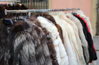 birçok değerli kürk Satılık vintage tarzı