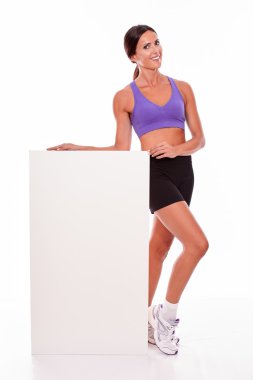 Sağlıklı kadın holding boş tasarlamak