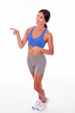 oldukça yetişkin kadın işaret