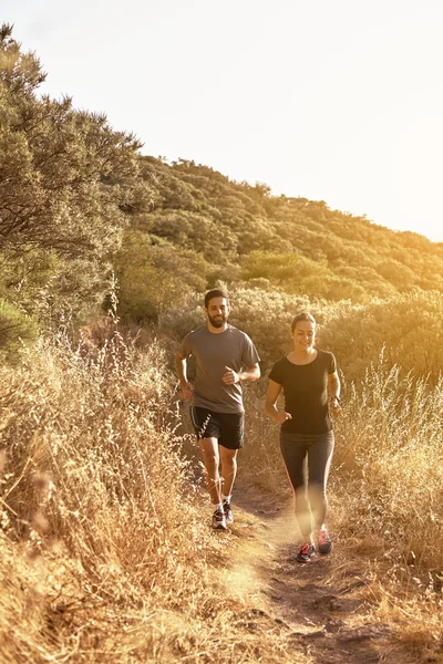 Dos personas a correr. —  Fotos de Stock