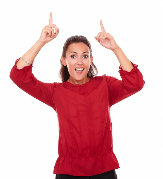 Alone latin woman pointing up her fingers — Stock Photo, Image