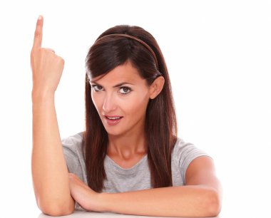 Yukarı dönük ve sana bakmak seksi latin kadın