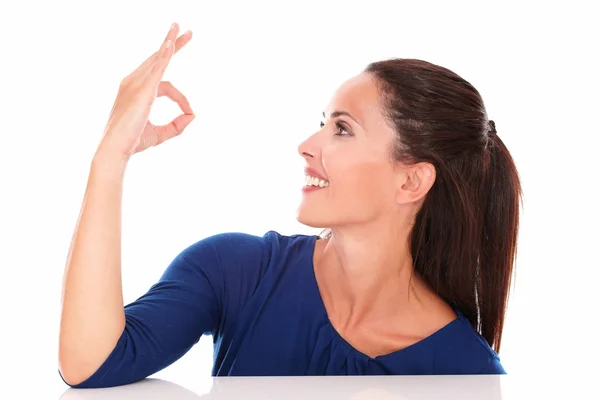 Lovely woman making an ok sign — Stock Photo, Image
