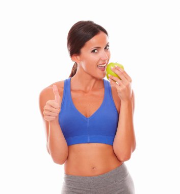 Genç ve güzel kadın sağlıklı gıda ısırma