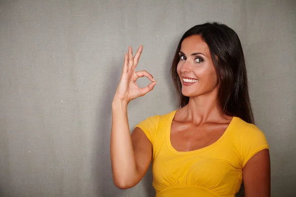 Happy woman showing ok sign — Stock Photo, Image