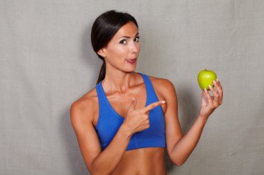 fitmess kadın holding elma
