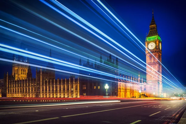 Londra ve iz ışıklar