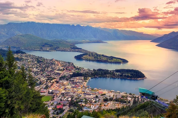 Queenstown ve günbatımı