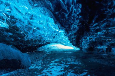 İzlanda ve buz Mağarası