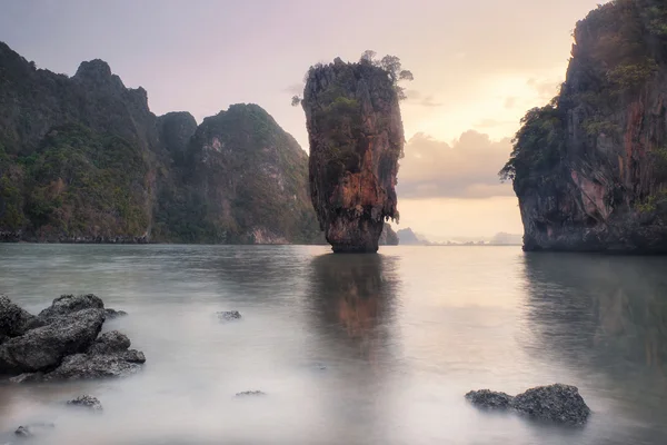 James Bond Island & Sunset — стокове фото