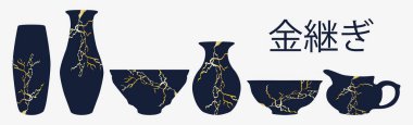 Yenilenmiş kintsugi Japon vazosu resim çizimi. Kintsugi yazıtları. Çizik tahta stili taklit. Çaydanlık, tabak, vazo seti