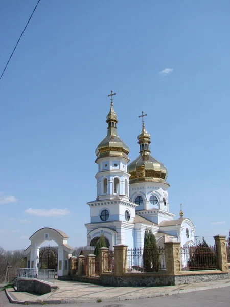Majestätische Orthodoxe Kirche Poltawa Ukraine Gorbanevka Und Klarer Himmel — Stockfoto