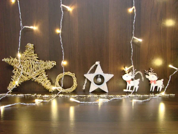 크리스마스와 새해의 배경에는 크리스마스 나무로 책상이 Bokeh 거침없는 빈티지 Xmas — 스톡 사진