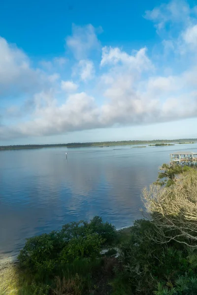 Kumulus Skyer Den Intraoastale Vandvej Augustine Florida - Stock-foto