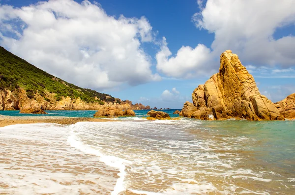 Kusten natursköna panorama havsutsikt i costa paradiso, sardini — Stockfoto