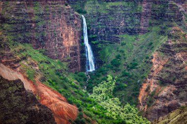Manzaralı Waipoo şelale Waimea Kanyon, Kauai