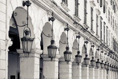 Mimari eski lambalar detay ve kemerler, Korfu, Corfu taş