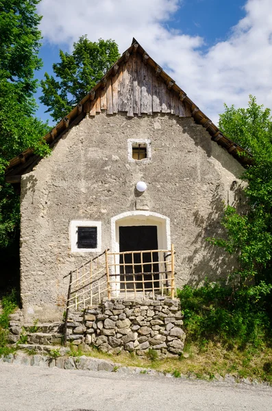 Altes traditionelles Haus im slowakischen Dorf Vlkolinec, Slowakei — Stockfoto