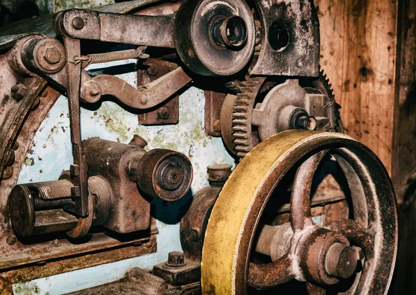 Деталь старинного винтажного промышленного производства — стоковое фото
