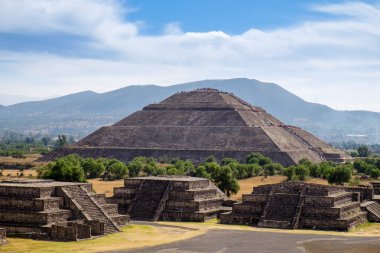 Piramit Teotihuacan Antik Maya c içinde güneşin doğal görünümü