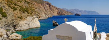 Şapel, Yunanistan ile plaj romantik panorama görünümünü