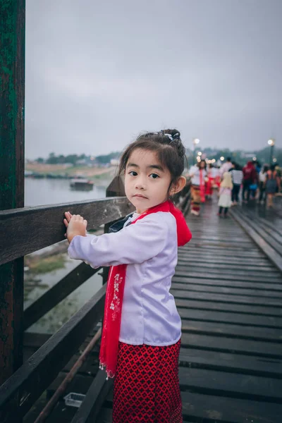 Dotter Klänning Traditionell Kostym Mon Stam Mon Byn — Stockfoto