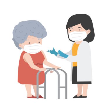 Doktor yaşlılara koronavirüs aşısı yapıyor.